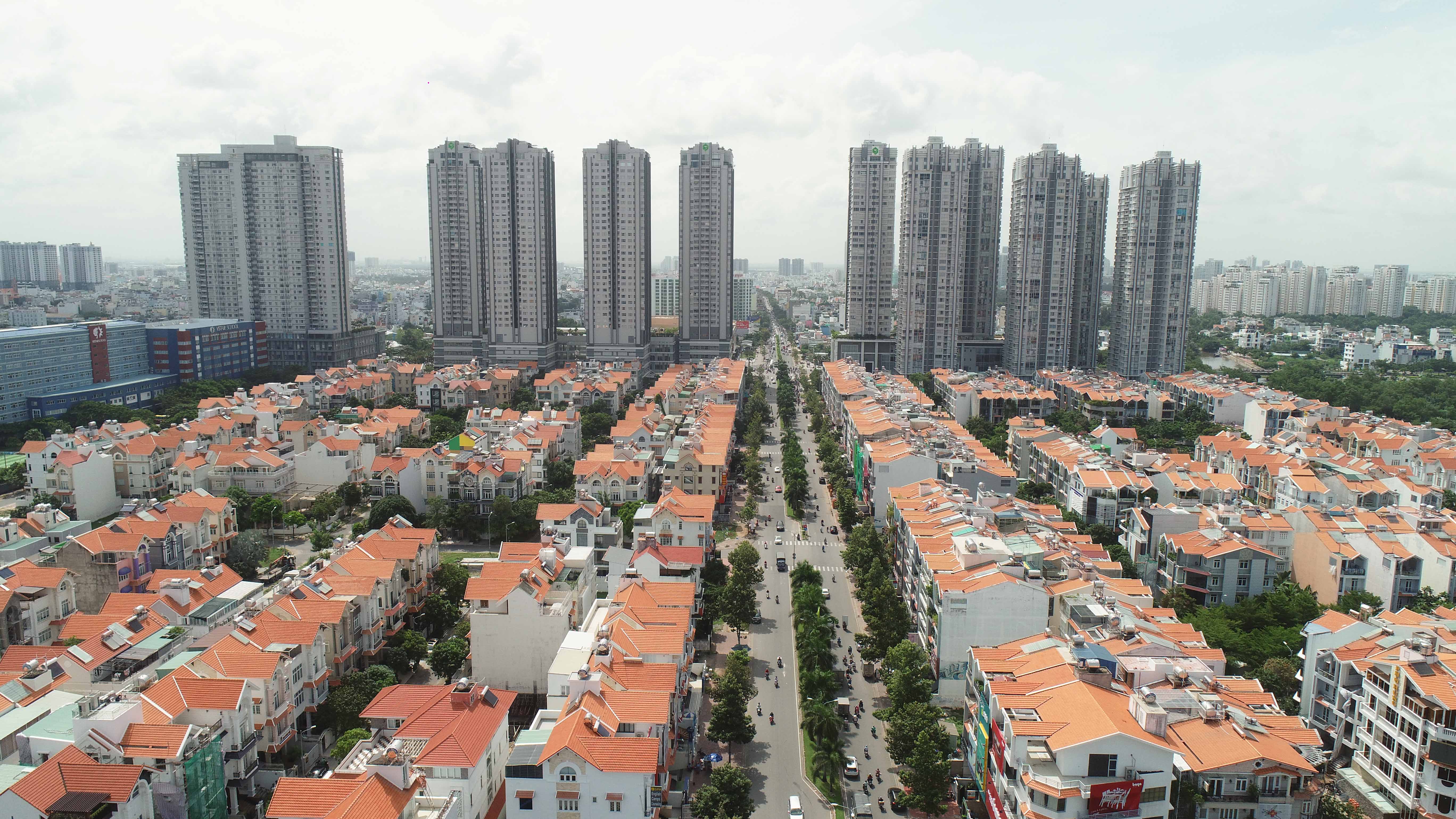 Bán hoặc cho thuê nhà mặt tiền Him Lam, Quận 7 đường lớn xây hầm + 5 lầu 1