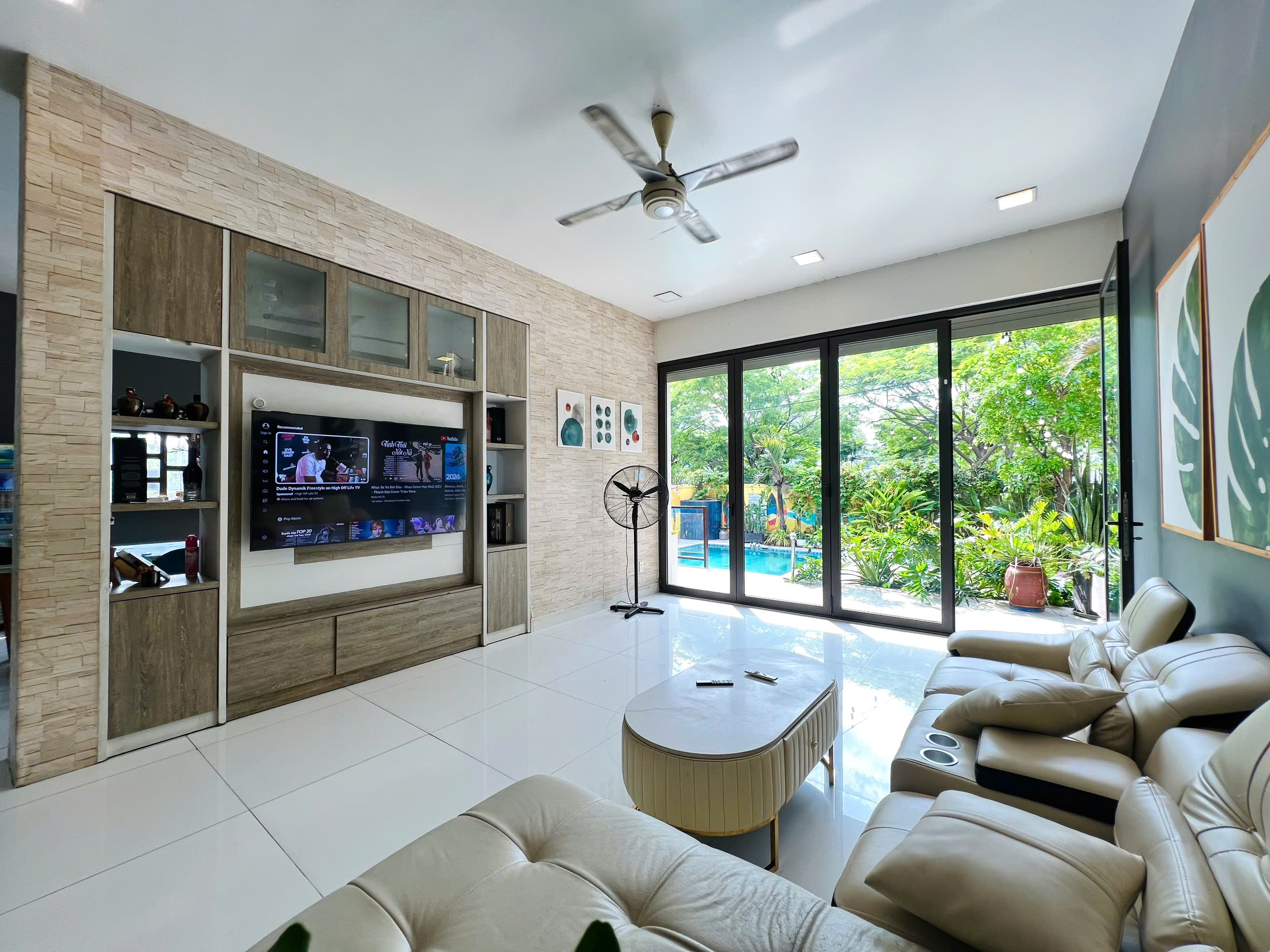 Cho thuê villa gần Lake View Quận 9 Tp Thủ Đức có 8 phòng ngủ hồ bơi muối khoáng, khu BBQ 2