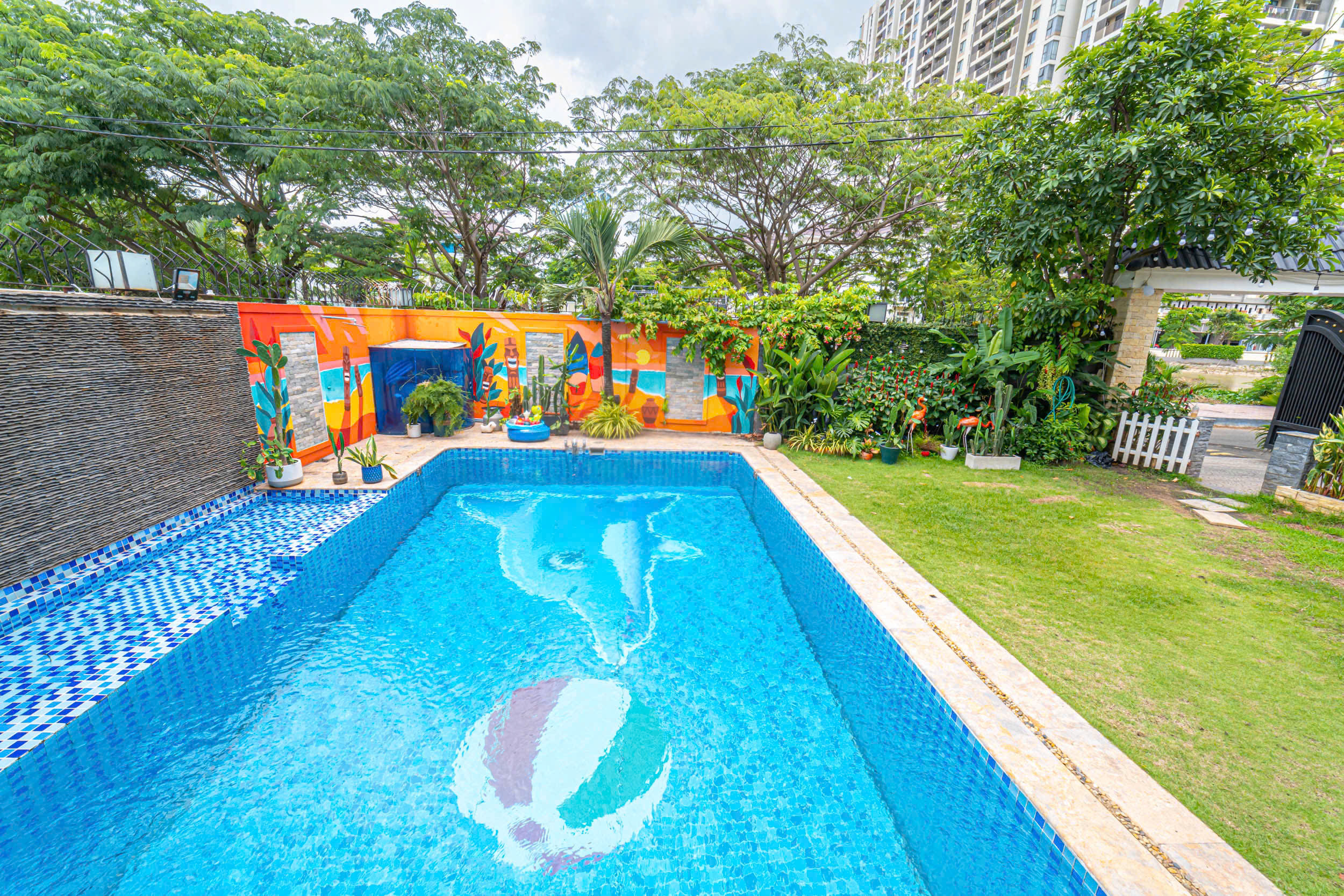 Cho thuê villa gần Lake View Quận 9 Tp Thủ Đức có 8 phòng ngủ hồ bơi muối khoáng, khu BBQ 15