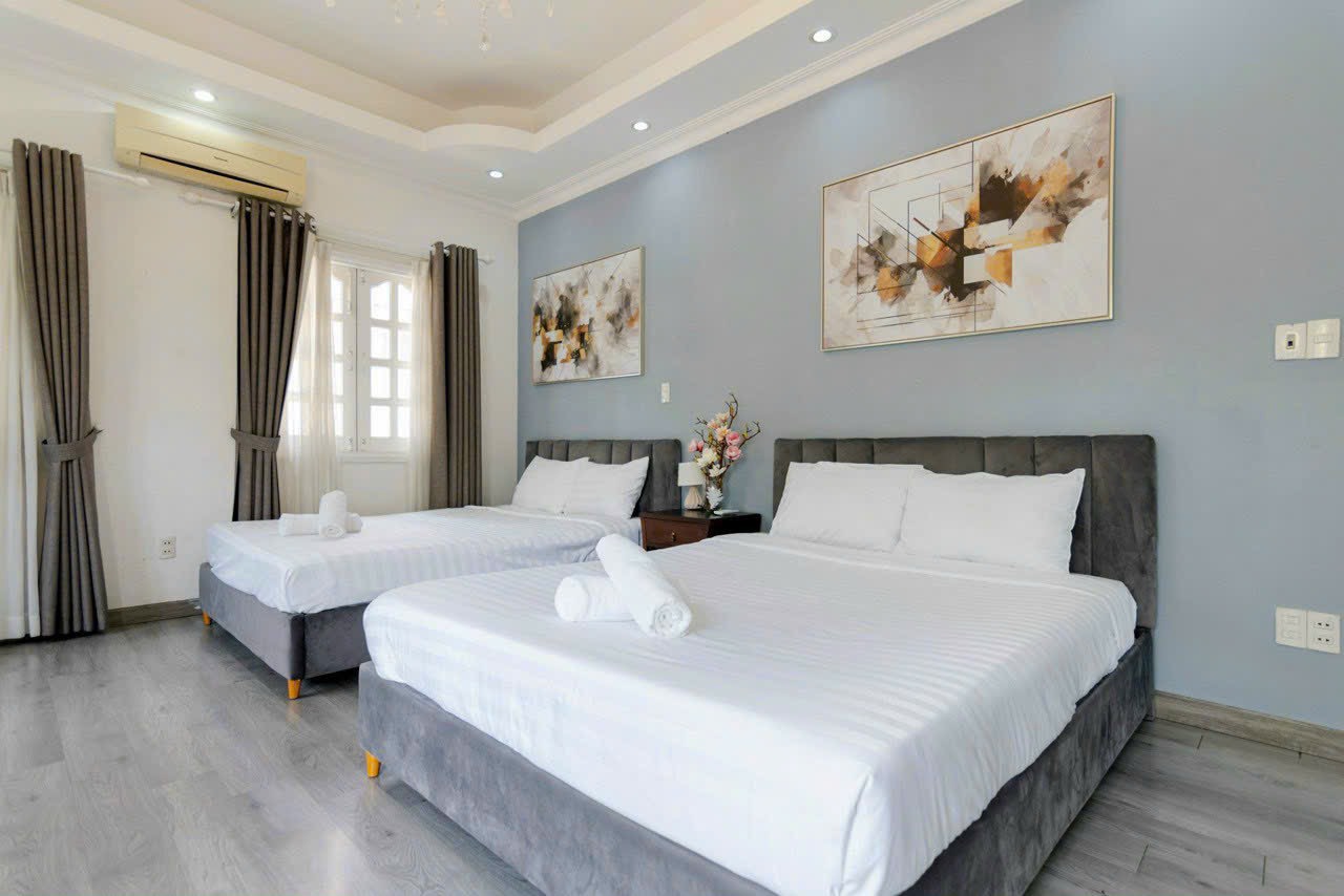 Cho thuê villa Quốc Hương, Thảo Điền, Quận 2 có 5 phòng ngủ, sân BBQ, hồ bơi riêng 4