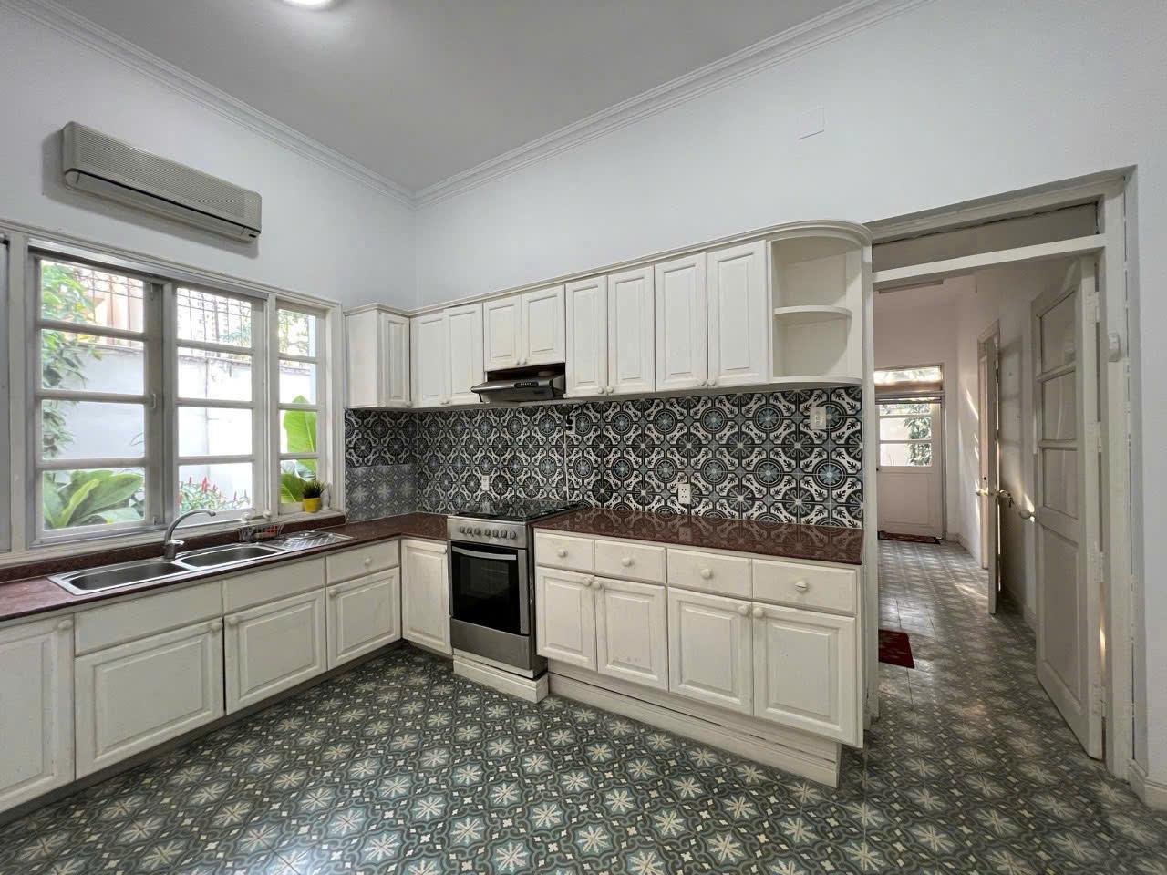 Cho thuê villa Thảo Điền Thành Phố Thủ Đức nhà rộng thiết kế 5 phòng ngủ có hồ bơi – 593m2 7