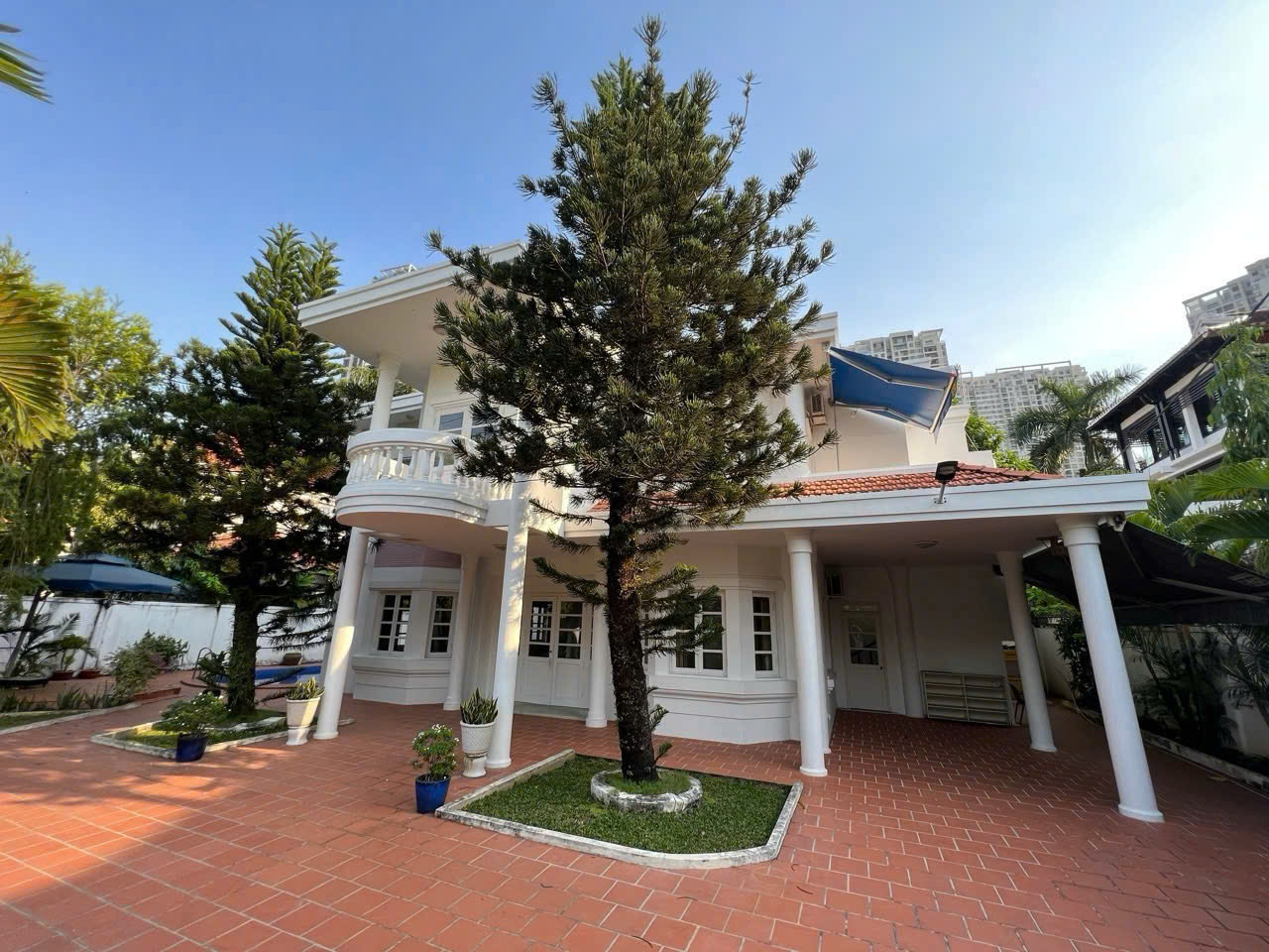 Cho thuê villa Thảo Điền Thành Phố Thủ Đức nhà rộng thiết kế 5 phòng ngủ có hồ bơi – 593m2 1