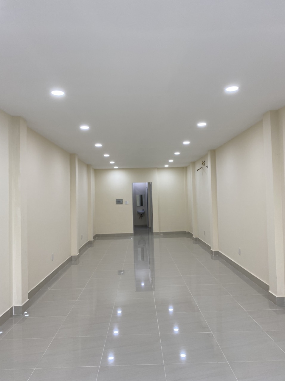 CHO THUÊ NHÀ MẶT TIỀN ĐƯỜNG 2 CHIỀU NGUYỄN ĐÌNH CHIỂU- PHƯỜNG ĐA KAO- QUẬN 1 7