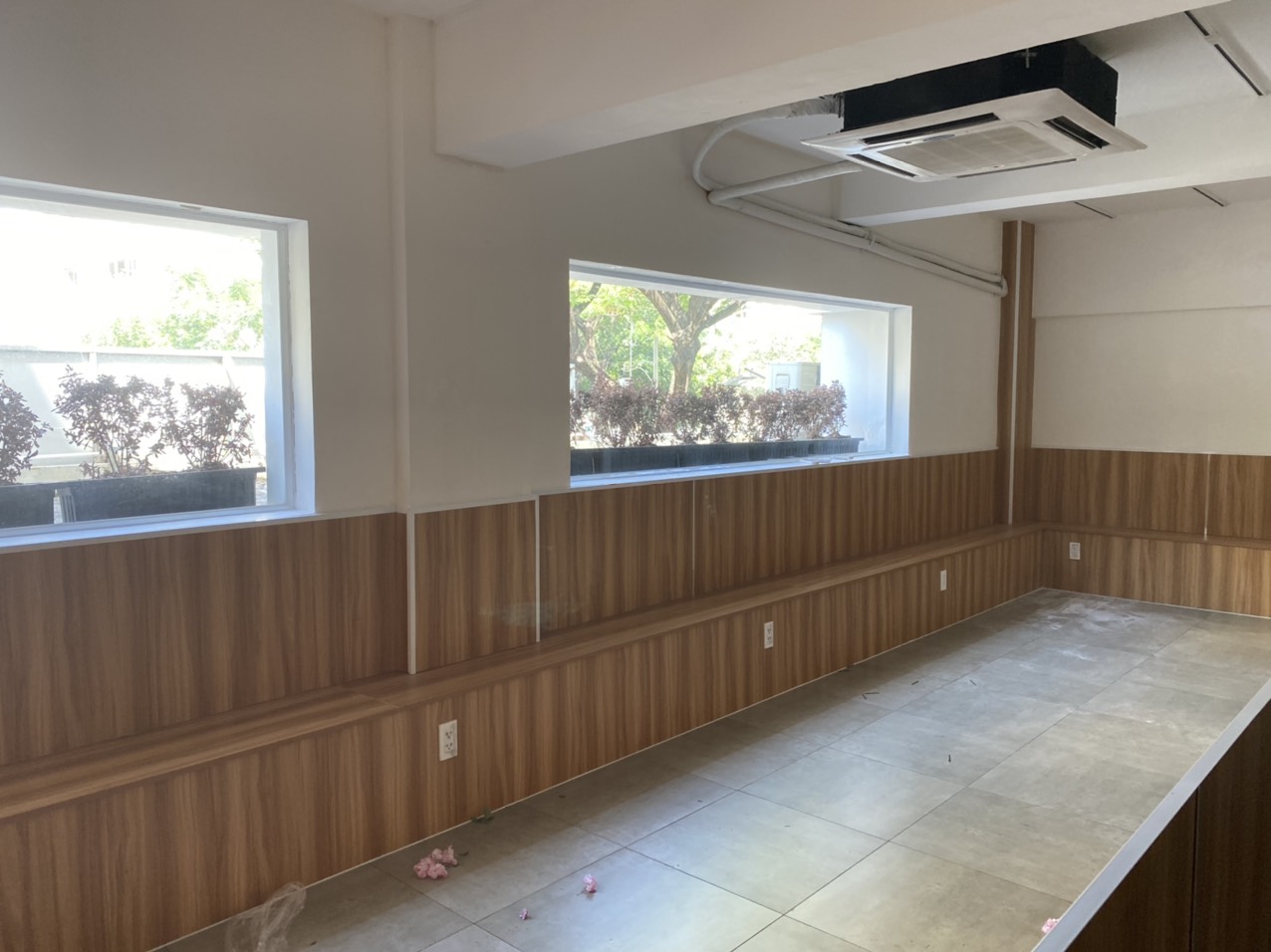 CẦN CHO THUÊ SHOP MỸ KHÁNH 1 ĐUỜNG NGUYỄN ĐỨC CẢNH, PHƯỜNG TÂN PHONG, QUẬN 7 7