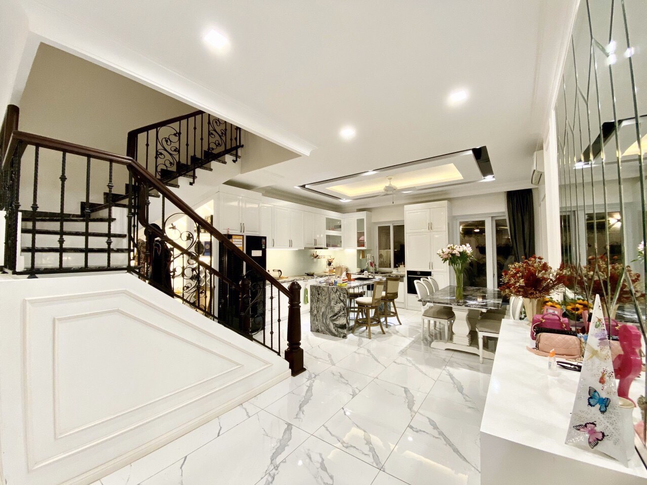 CẦN BÁN NHÀ PHỐ ĐẸP NHẤT DỰ ÁN JAMONA GOLDEN SILK QUẬN 7 8