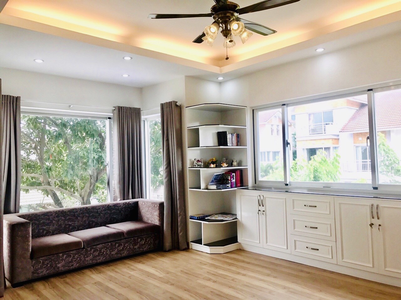 Cần bán gấp biệt thự Nam Phú Trần Trọng Cung- Quận 7 2