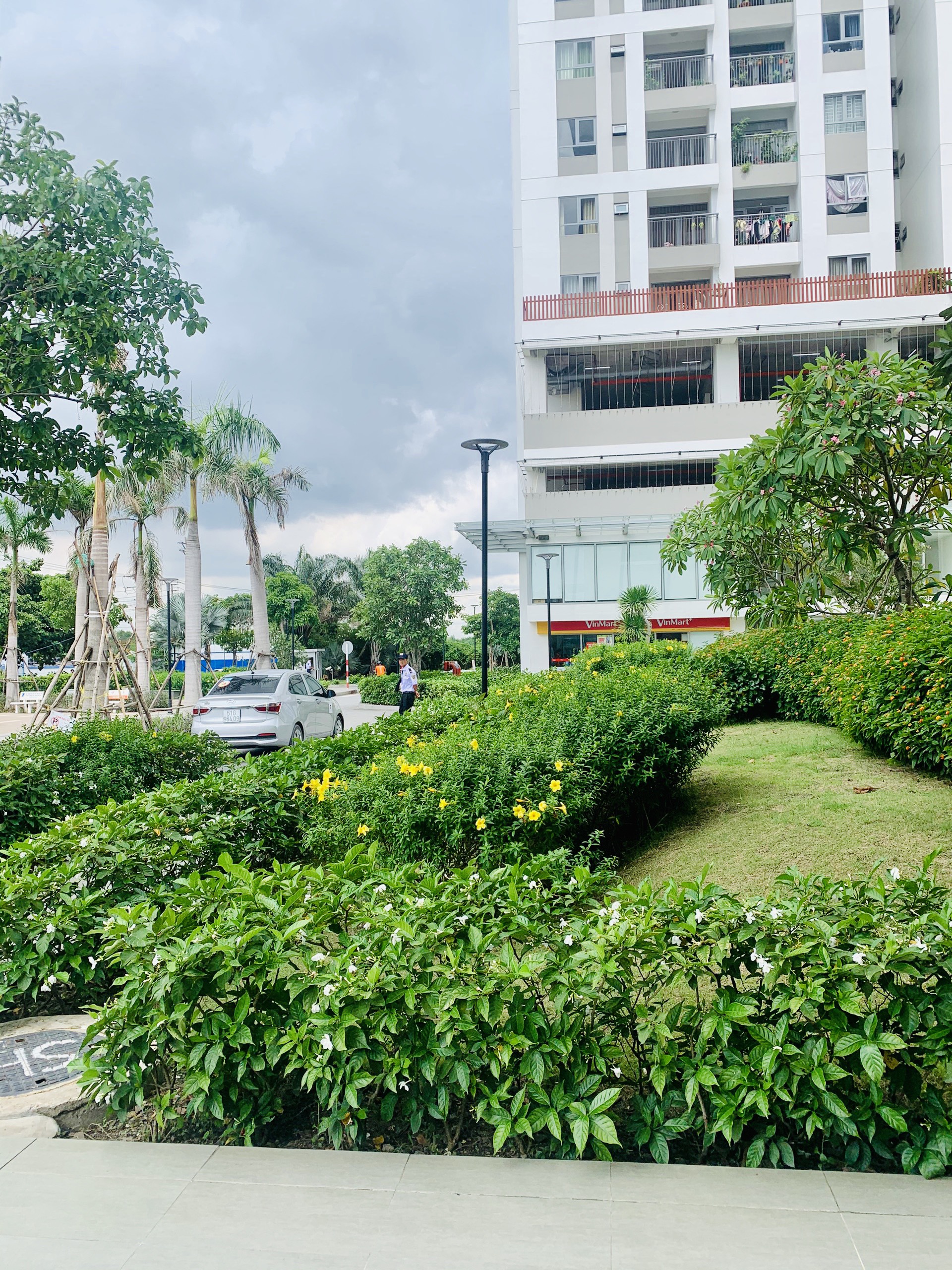 Cần bán gấp Shophouse Lux Garden Quận 7 10