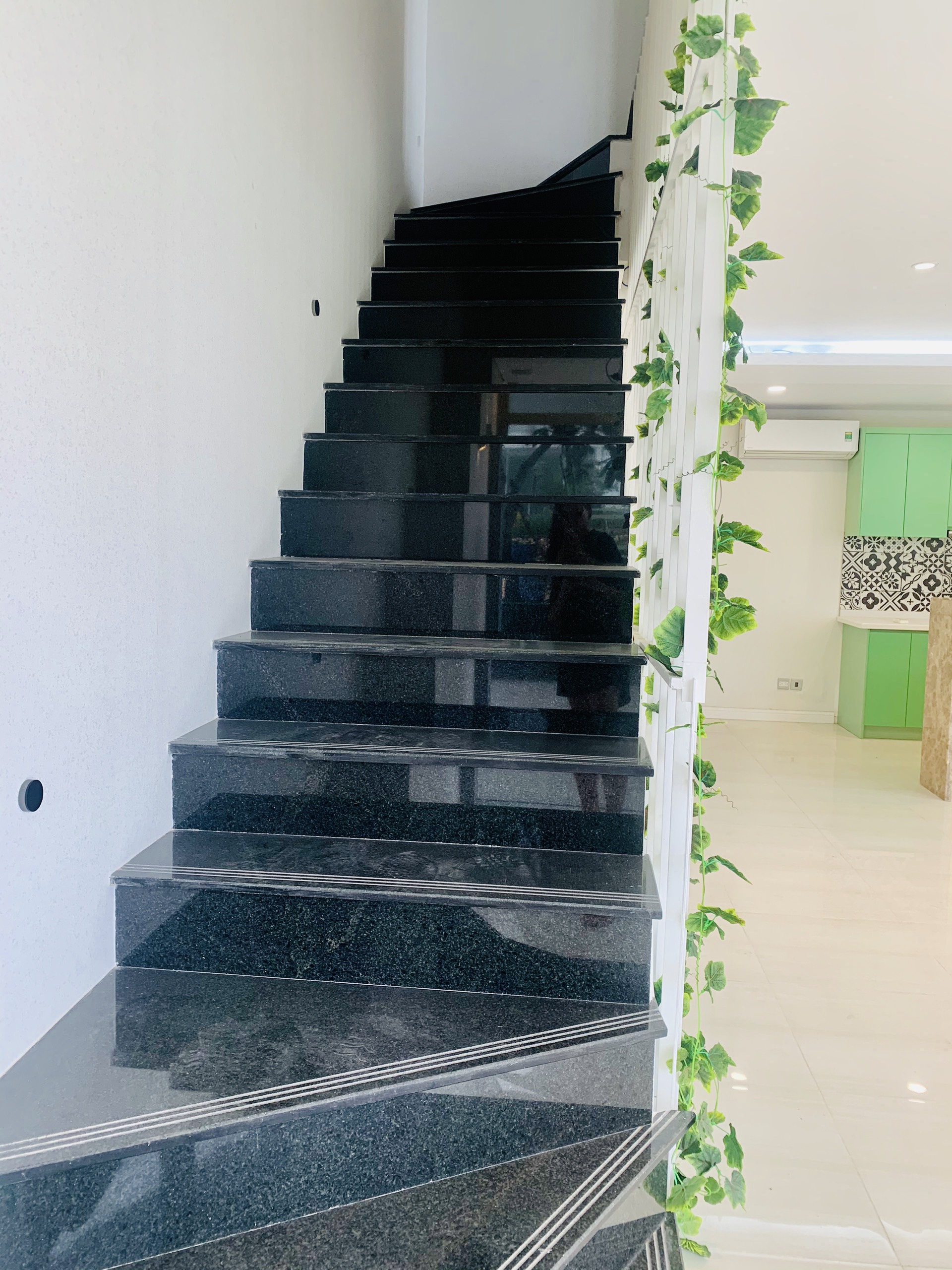 Cần bán gấp Shophouse Lux Garden Quận 7 7