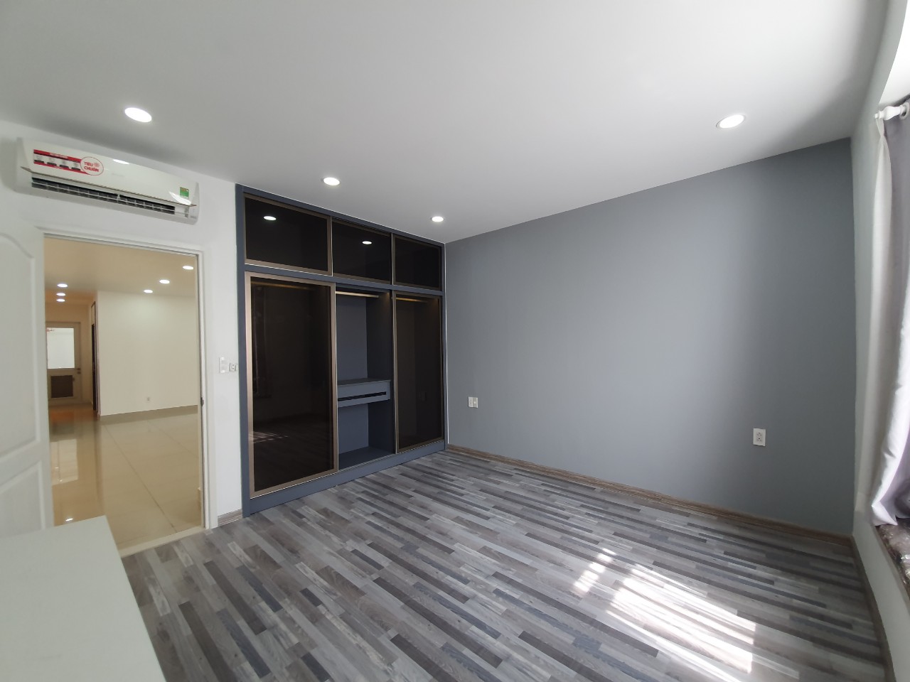 Riverside apartment in Phu My hung  for rent - District 7 7