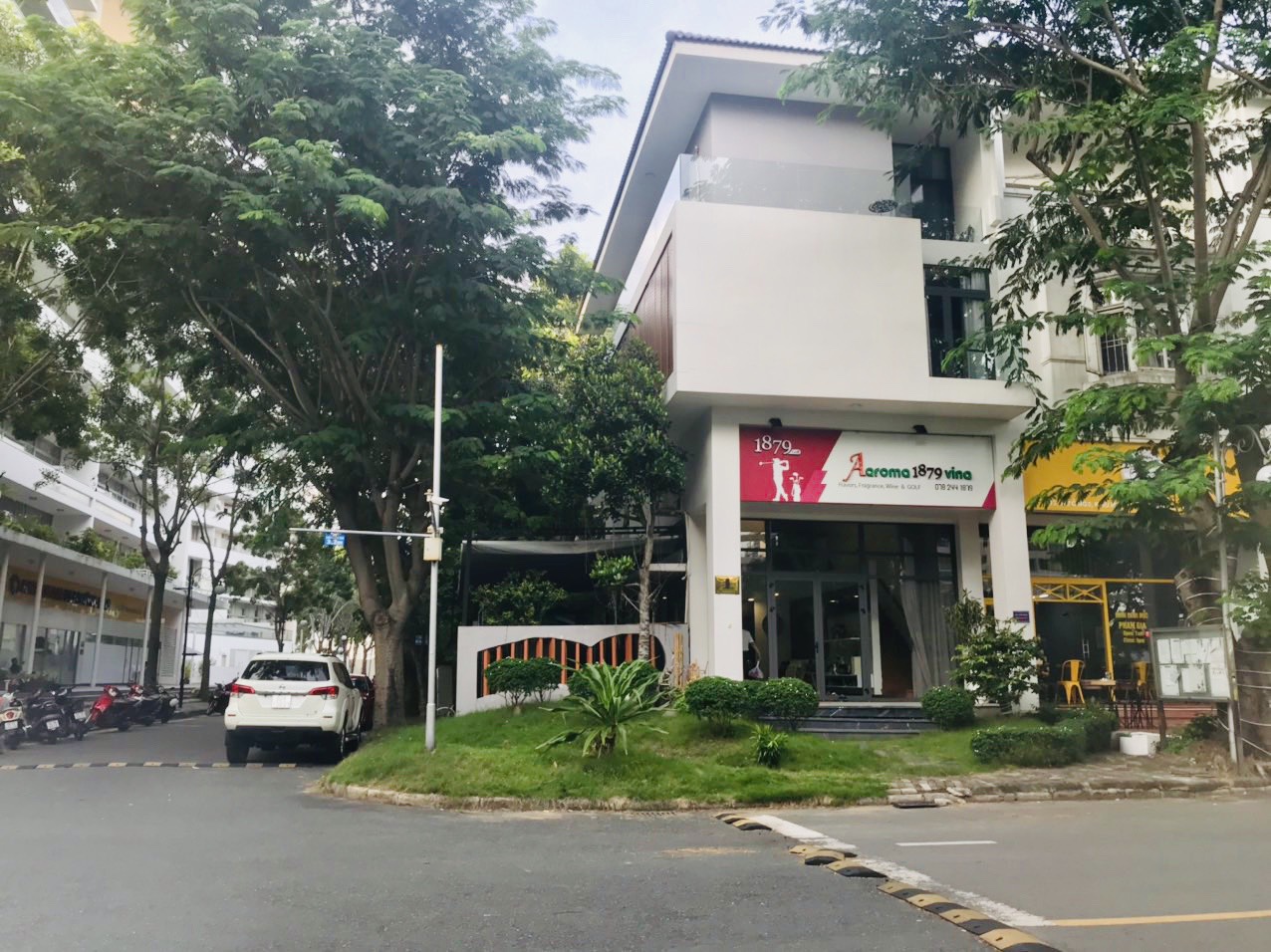 Cần bán nhà phố kinh doanh Mỹ Giang -  Phú Mỹ Hưng - Quận 7 2