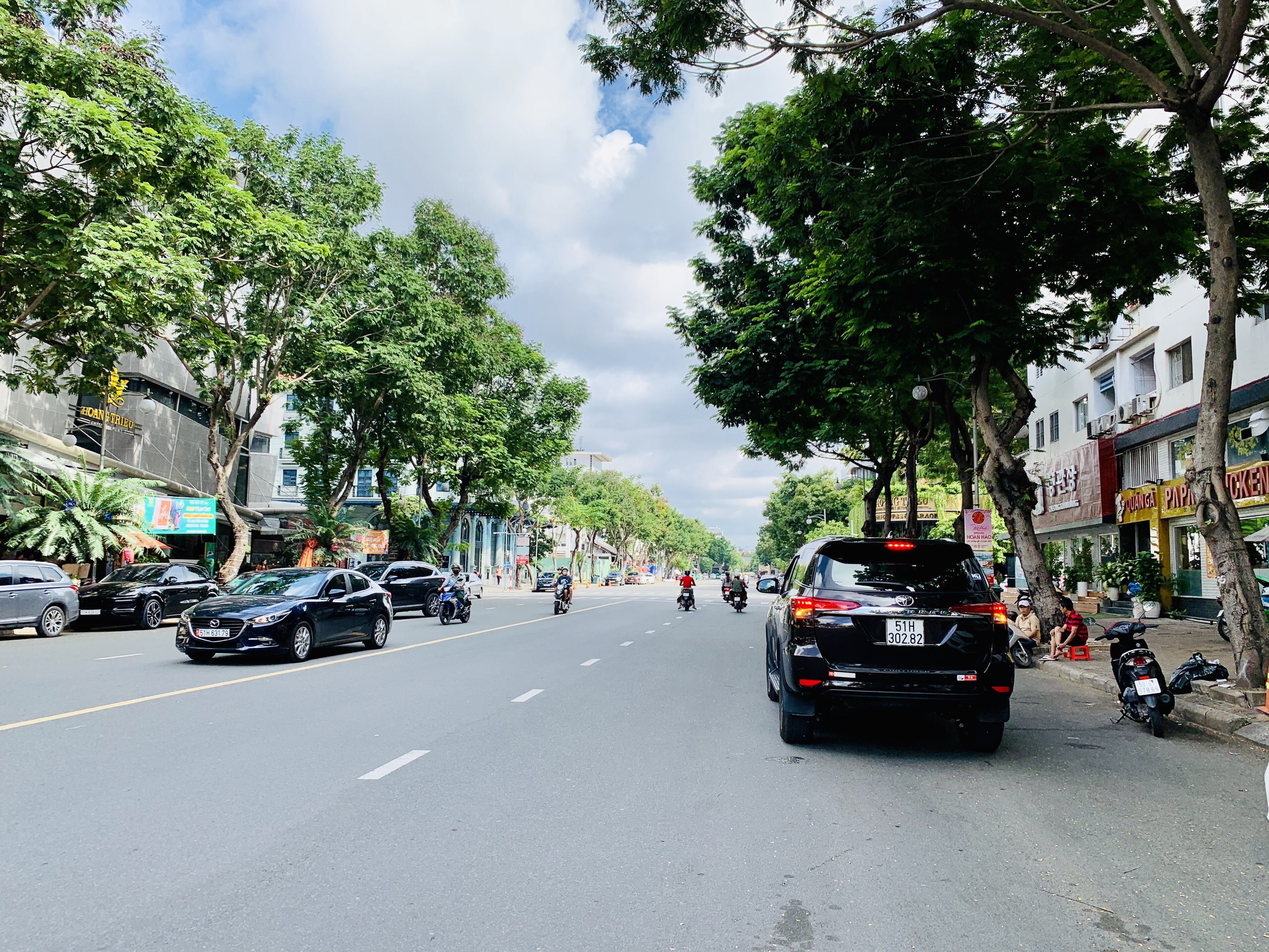 For Rent Hung Vuong Shophouse -  Phu My Hung - District 7 3