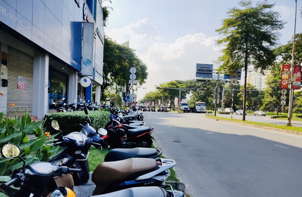 For Rent business townhouse in My Toàn 2 - Phu My Hung - District 7 5