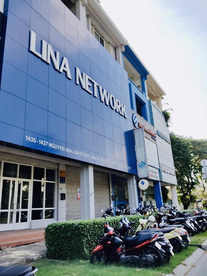 For Rent business townhouse in My Toàn 2 - Phu My Hung - District 7 2