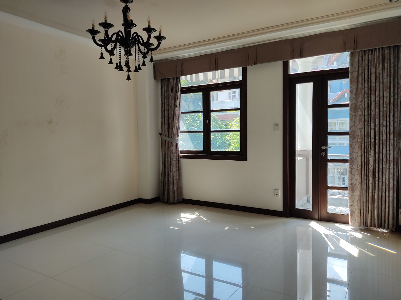 Cần Cho Thuê Nhà liền kề vườn Phú Mỹ Hưng - Quận 7 4