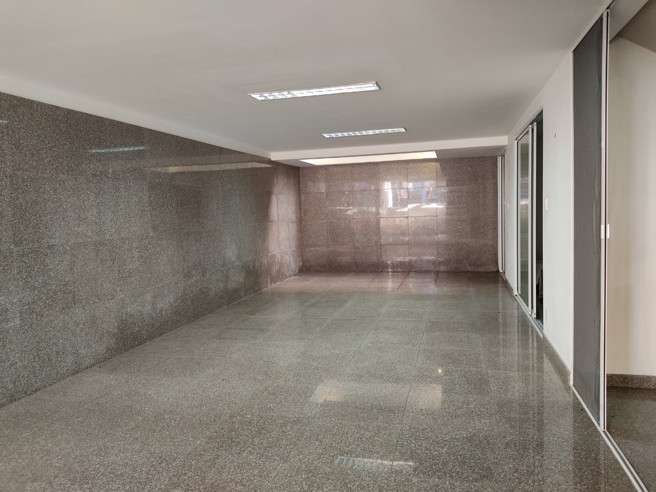 Cần Cho Thuê Nhà liền kề vườn Phú Mỹ Hưng - Quận 7 3