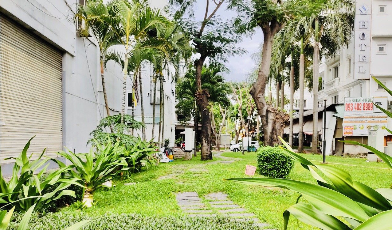 Cho thuê nhà phố thương mại góc công viên - Nguyễn Văn Linh - Phú Mỹ Hưng - Quận 7 3