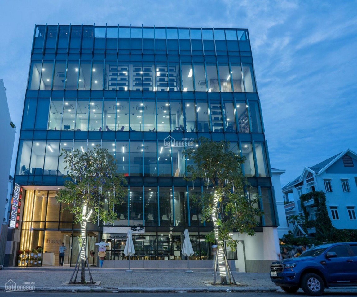 Cần Bán Toà Nhà Văn Phòng, Đường Tân Phú Quận 7 1