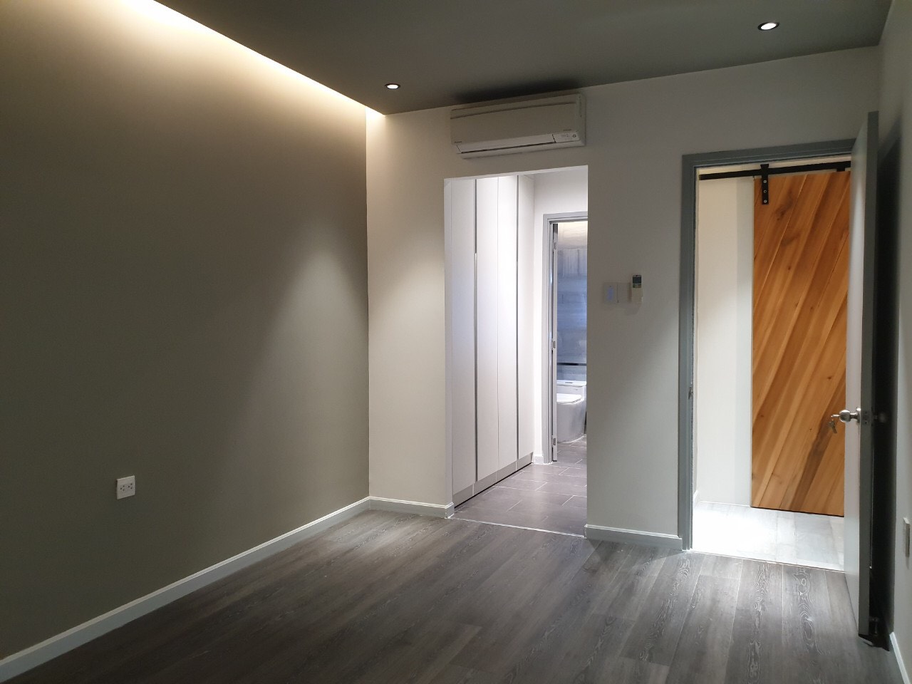 For Sale Sunrise City View Apartment - District 7 8