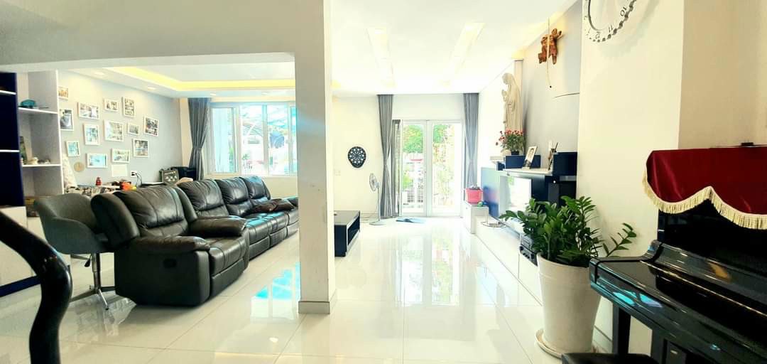 Bán biệt thự đối diện trường quốc tế Canada khu Mỹ Thái 3, Phú Mỹ Hưng 3