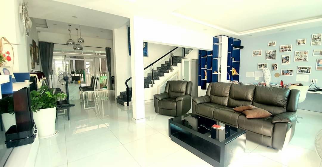 Bán biệt thự đối diện trường quốc tế Canada khu Mỹ Thái 3, Phú Mỹ Hưng 2