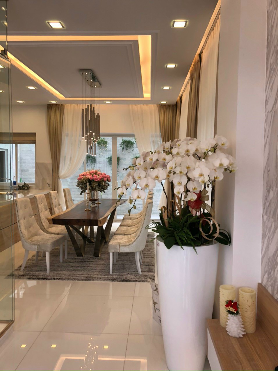 Nhà Phố Vườn Đường Lớn Phú Mỹ Hưng Cần Bán