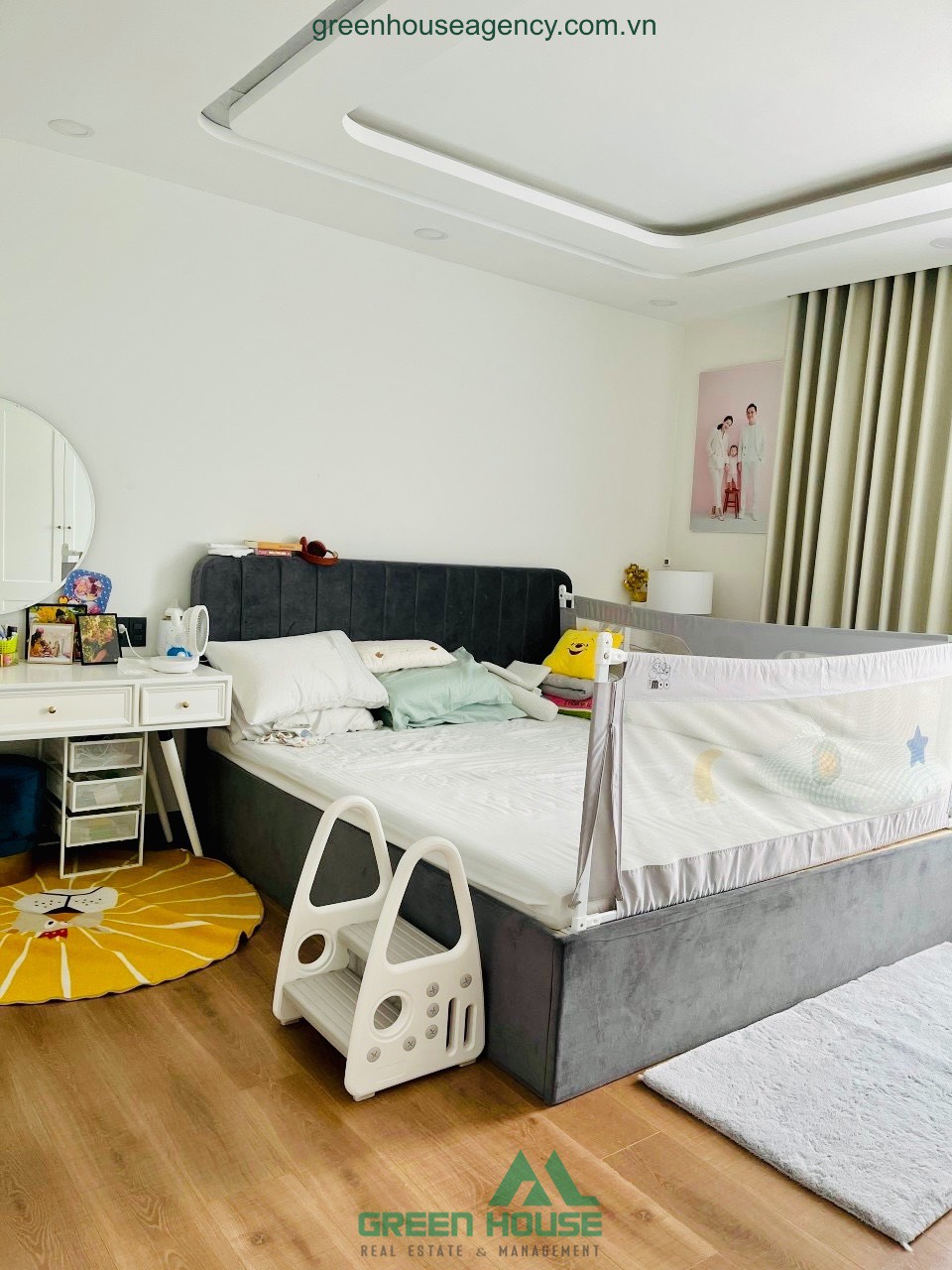 For Rent Panorama Phu My Hung apartment in District 7. Nice house, good price, see the house 24/7 12