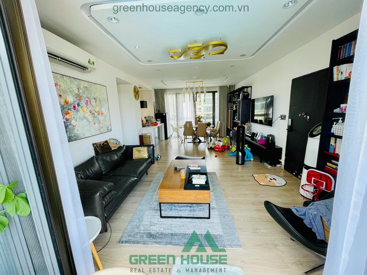 For Rent Panorama Phu My Hung apartment in District 7. Nice house, good price, see the house 24/7 10